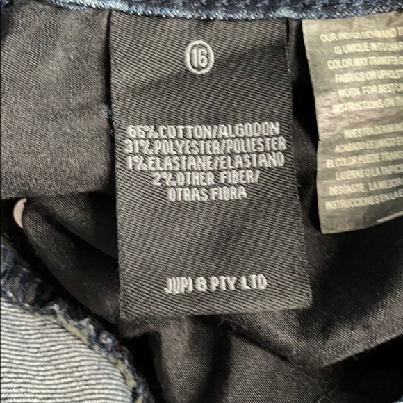 the Khloe Kardashian kollection size 16 - Picture 7 of 8